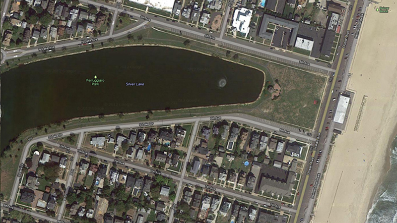 Illustration for article titled Hurricane Sandy: The Craziest Before and After Shots